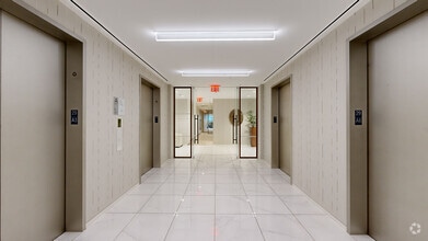 4 World Trade Ctr, New York, NY à louer Numérisation 3D de Matterport- Image 1 de 13