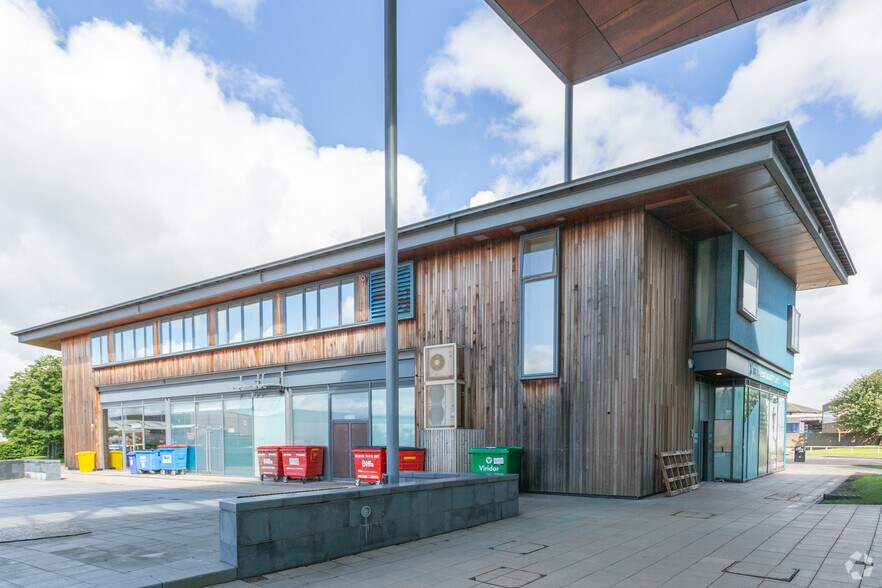 17 South Gyle Cres, Edinburgh à louer - Photo du bâtiment - Image 2 de 4