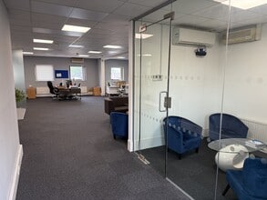Gatwick Rd, Crawley for lease Interior Photo- Image 1 of 1