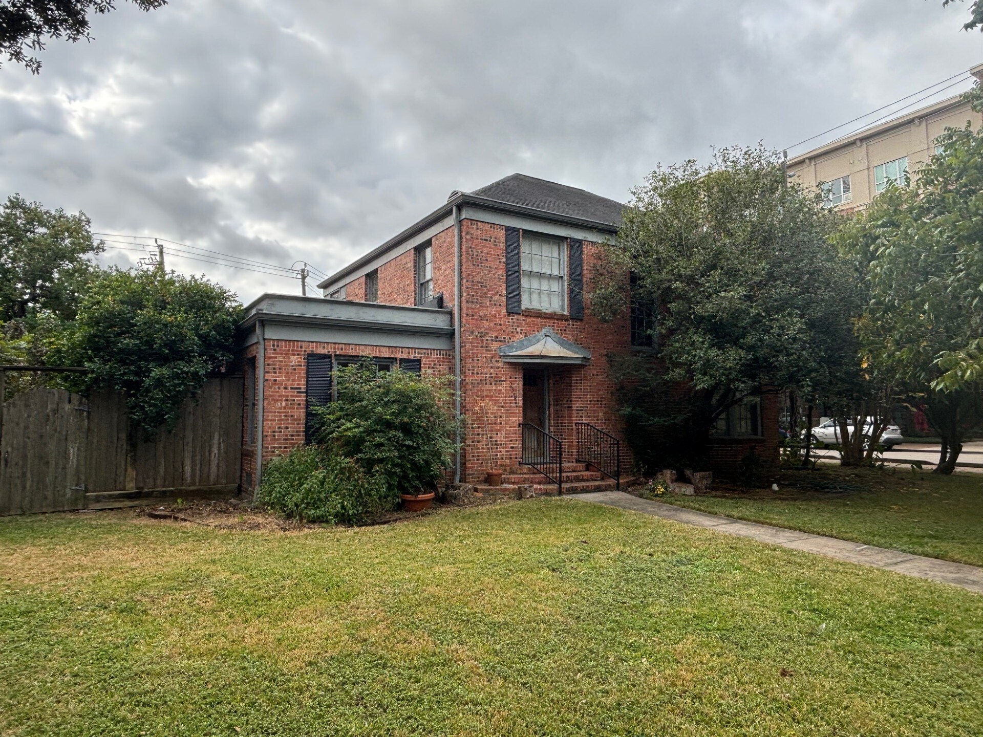 2375 Bolsover St, Houston, TX à louer Photo principale- Image 1 de 5