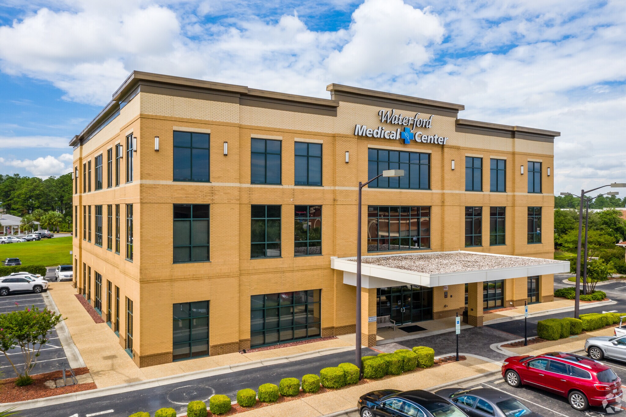 509 Olde Waterford Way, Leland, NC for lease Primary Photo- Image 1 of 7