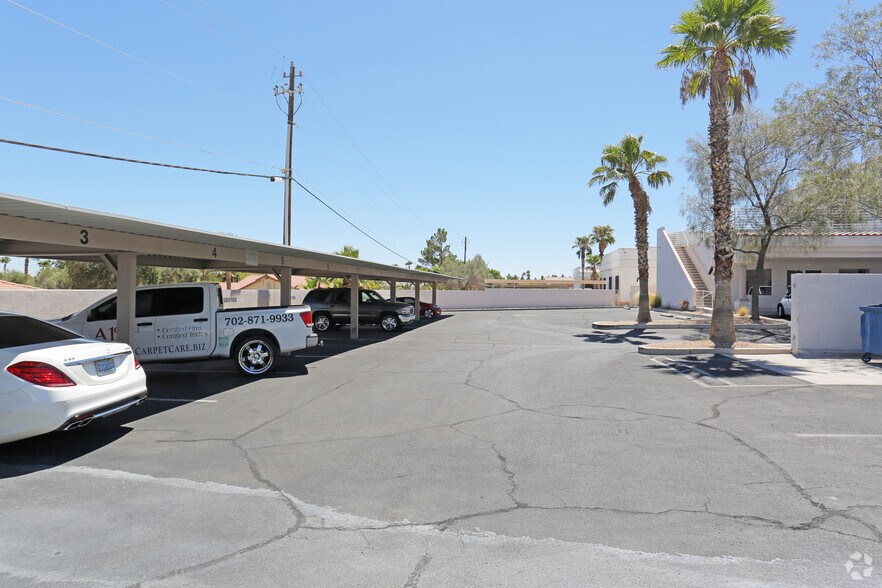 2626 S Rainbow Blvd, Las Vegas, NV à louer - Photo du bâtiment - Image 2 de 18