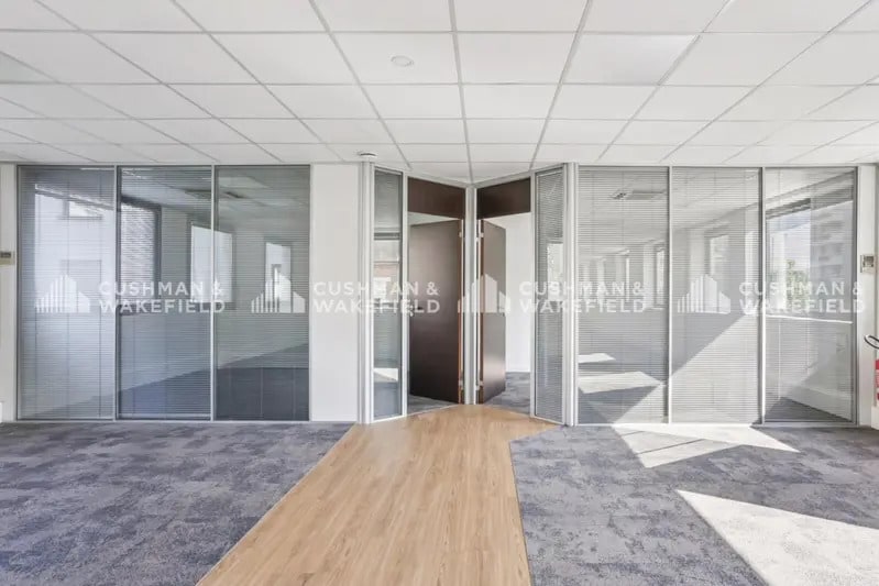 38-40 Rue Victor Hugo, Courbevoie à louer - Photo intérieure - Image 2 de 13