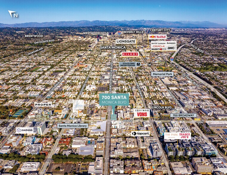 700 Santa Monica Blvd., Santa Monica, CA à vendre - Photo du bâtiment - Image 2 de 7