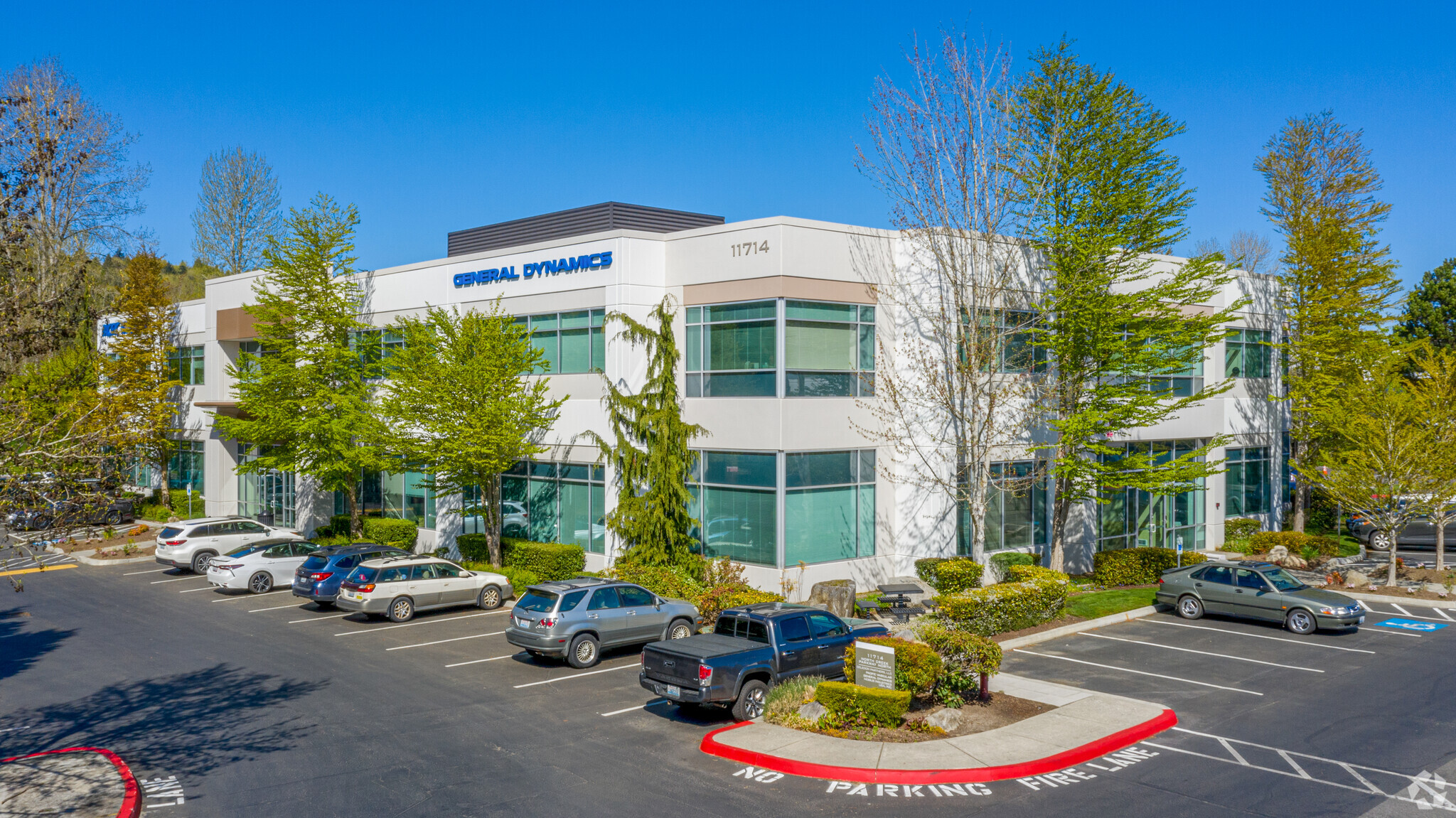 11714 North Creek Pky N, Bothell, WA for lease Building Photo- Image 1 of 7