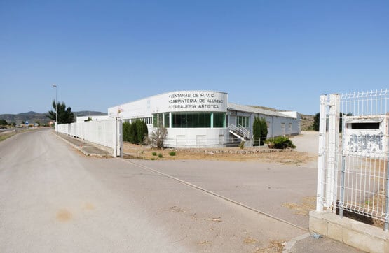 Nave portfolio of 2 properties for sale on LoopNet.ca - Building Photo - Image 1 of 22