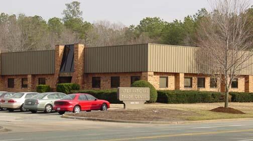 11832 Canon Blvd, Newport News, VA for lease Primary Photo- Image 1 of 6