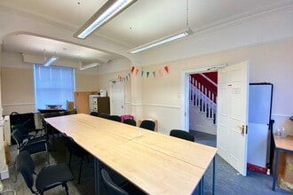 101 Park St, Luton à louer Photo intérieure- Image 2 de 3