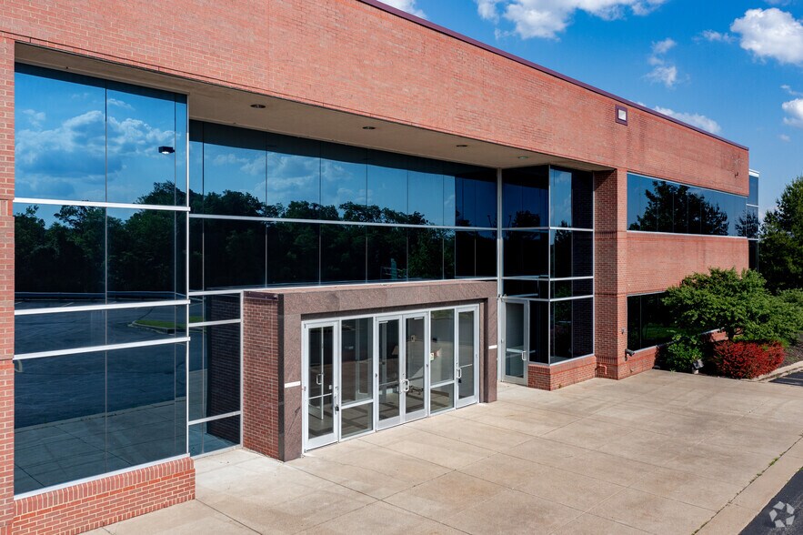 1101 Pacific Ave, Erlanger, KY à louer - Photo du bâtiment - Image 3 de 18