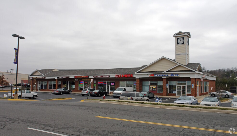 46005 Regal Plz, Sterling, VA à louer - Photo du bâtiment - Image 1 de 3