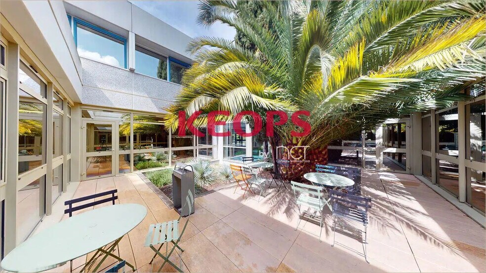 Office in Labège for lease - Building Photo - Image 1 of 10