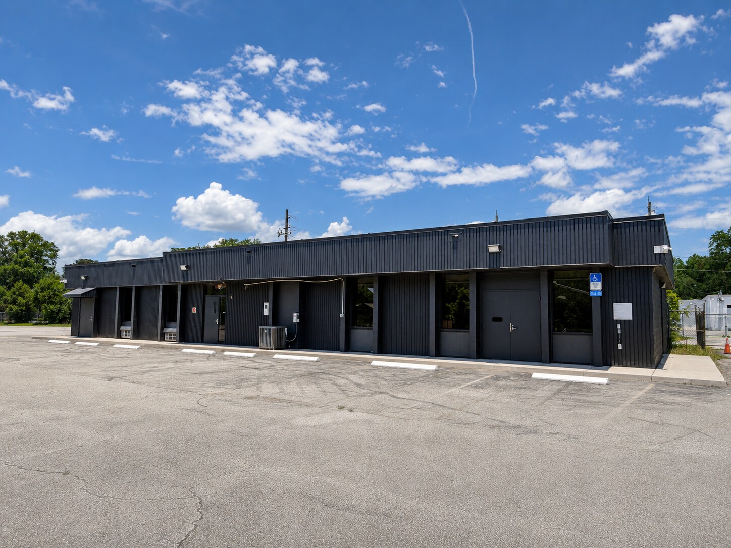 2502 Rolac Rd, Jacksonville, FL à louer Photo du bâtiment- Image 1 de 17