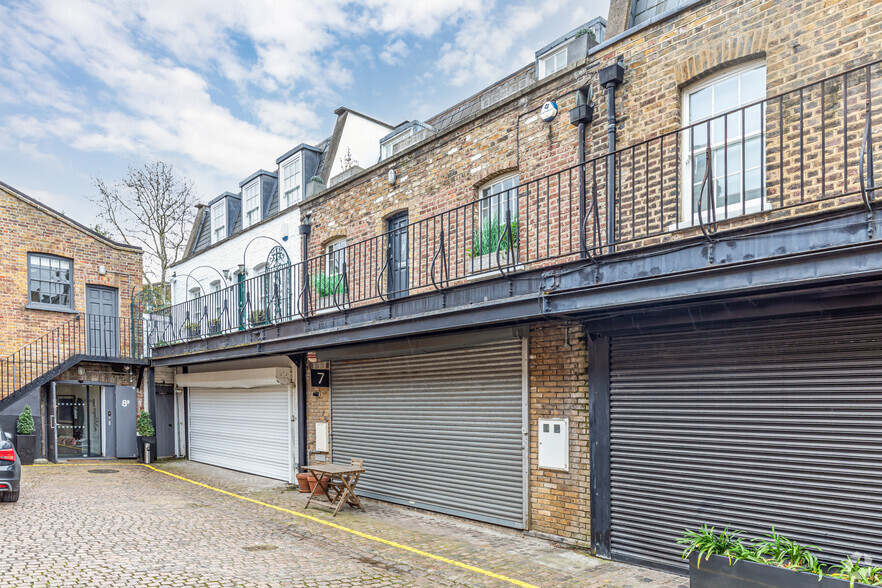 7 Ledbury Mews N, London à vendre - Photo principale - Image 1 de 1