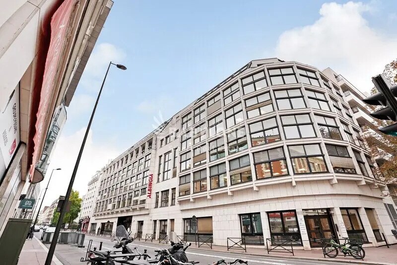 106-113 Rue Victor Hugo, Levallois-Perret à vendre - Photo du bâtiment - Image 3 de 13