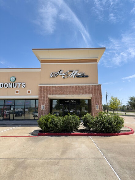 9212 Fry Rd, Cypress, TX for lease - Building Photo - Image 3 of 12