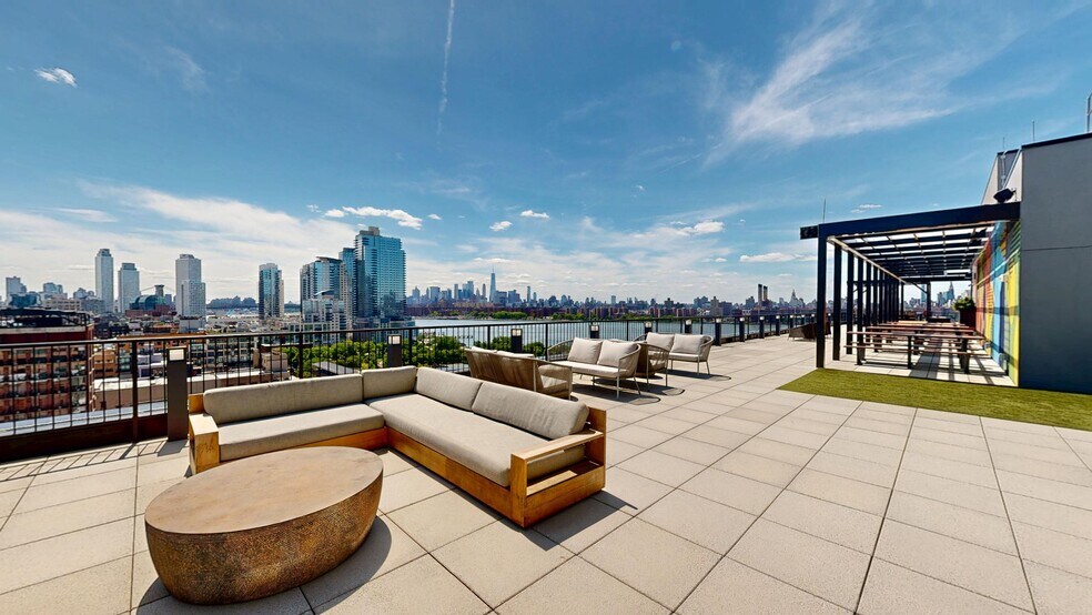 25 Kent Ave, Brooklyn, NY à louer - Numérisation 3D de Matterport - Image 3 de 39