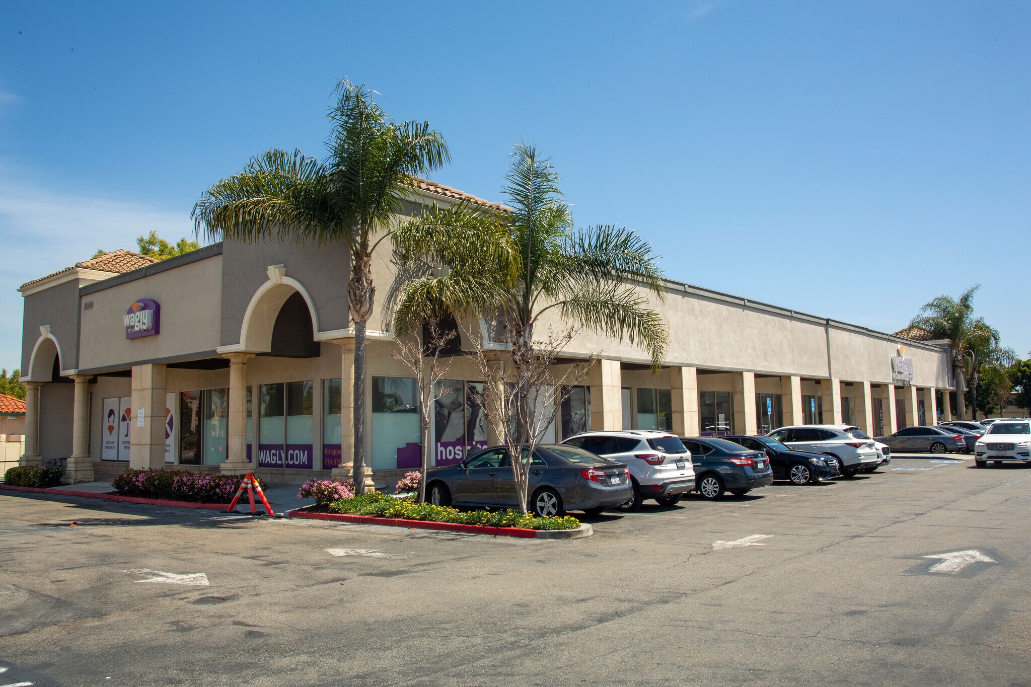 13942-13982 Newport Ave, Tustin, CA à louer Photo principale- Image 1 de 3