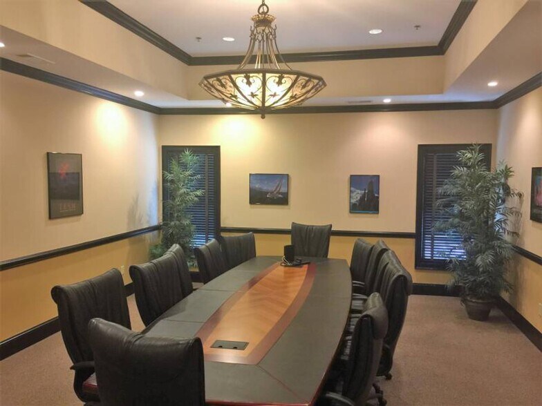 650 Henderson Dr, Cartersville, GA à louer - Autre - Image 2 de 6