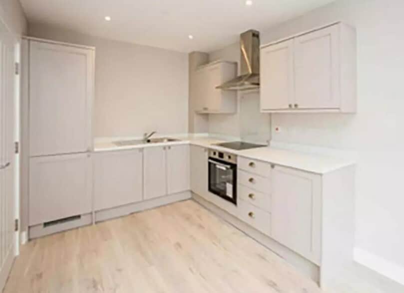 20 Cloth Hall St, Huddersfield for sale - Building Photo - Image 2 of 5