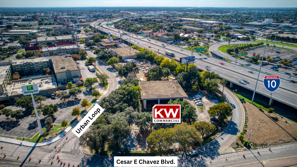 406 W Cesar E Chavez Blvd, San Antonio, TX for sale - Building Photo - Image 3 of 4