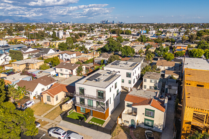 2200 Thurman Ave, Los Angeles, CA for sale - Building Photo - Image 2 of 33