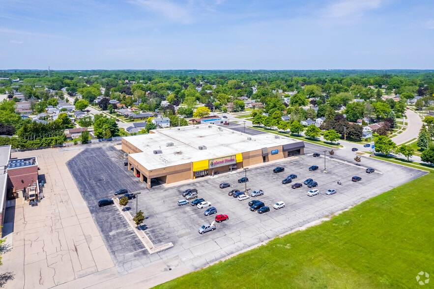 3415 Custer St, Manitowoc, WI for lease - Aerial - Image 2 of 2