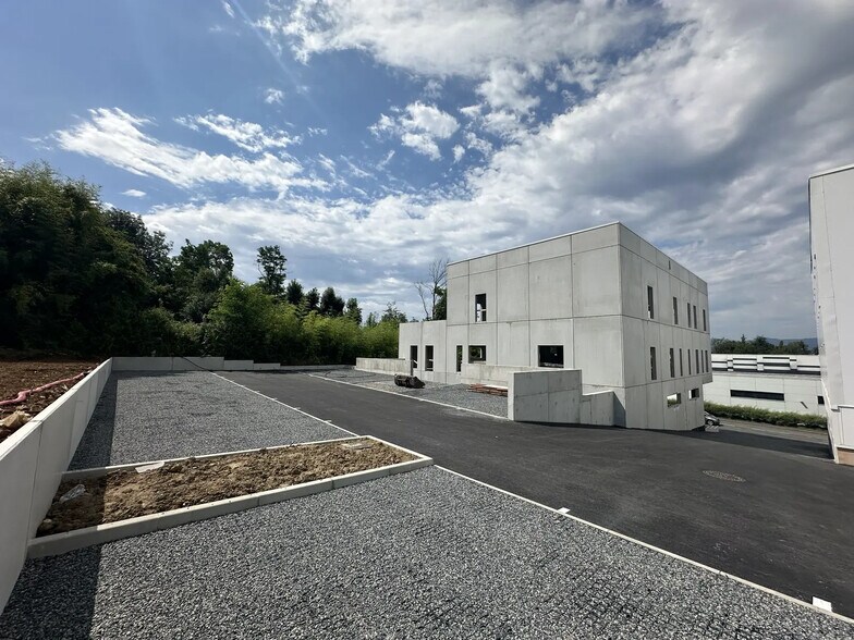 Office in Limonest for sale - Building Photo - Image 3 of 14