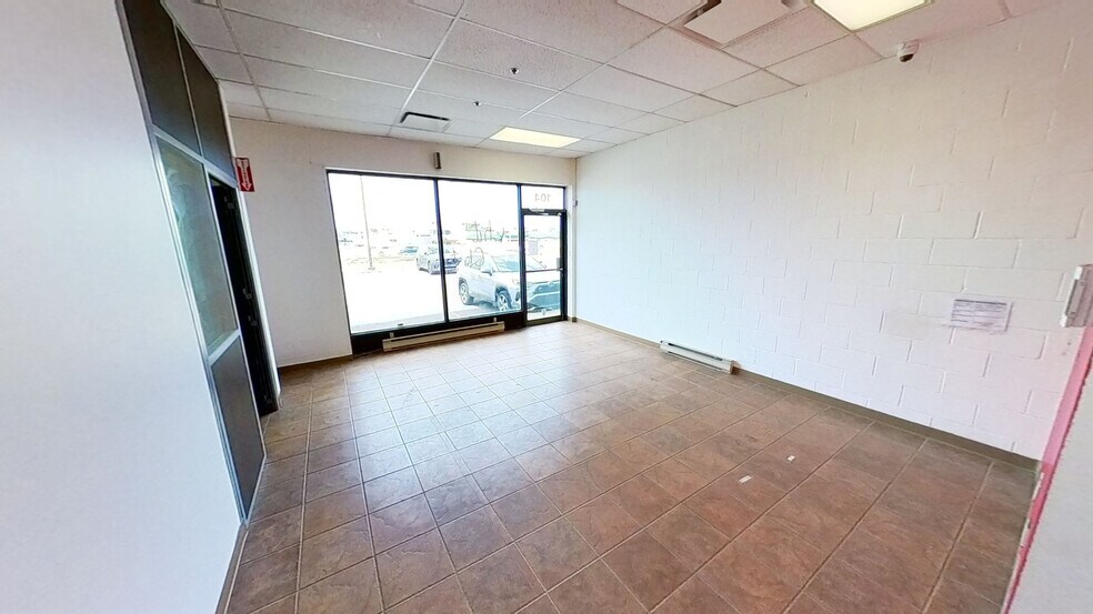 2095 Rue Frank-Carrel, Québec, QC à louer - Photo du bâtiment - Image 3 de 4