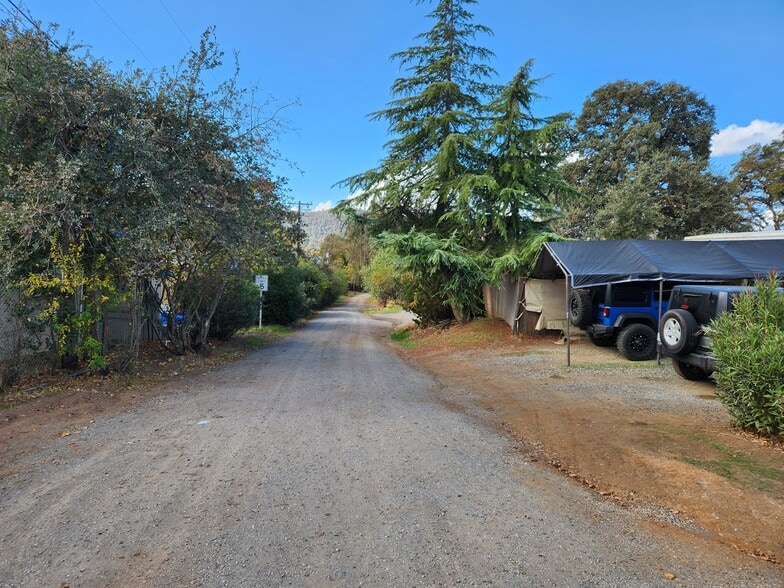 5735 Old Highway 53 hwy, Clearlake, CA for sale - Building Photo - Image 3 of 9