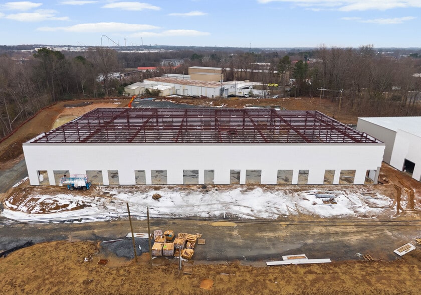 10615 John Price rd, Charlotte, NC for lease - Building Photo - Image 2 of 6