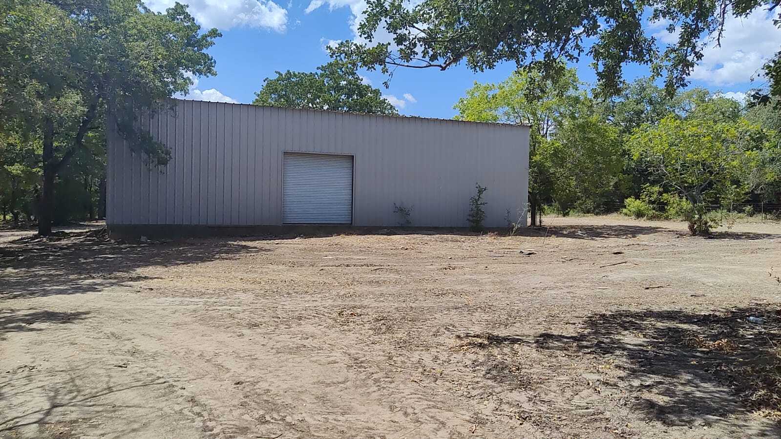 19219 Hog Eye Rd, Manor, TX for lease Interior Photo- Image 1 of 16