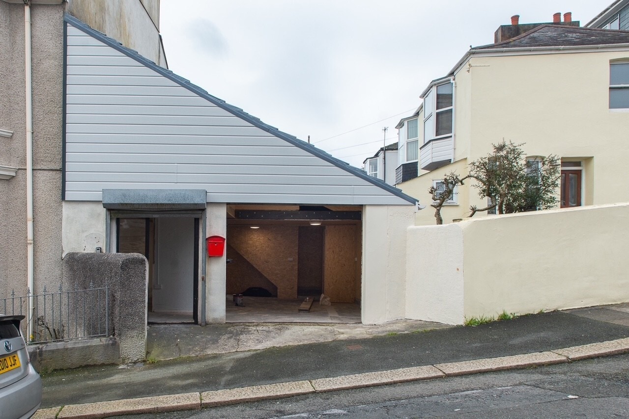 17A Seymour Av, Plymouth for lease Primary Photo- Image 1 of 2