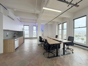 5500-5528 Wilshire Blvd, Los Angeles, CA à louer Photo intérieure- Image 2 de 21