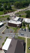 100 Main St, Fort Mill, SC à louer - Vidéo sur l’inscription commerciale 