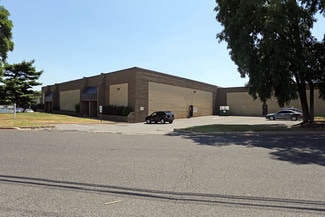 Plus de détails pour 9240-9246 Commerce Hwy, Pennsauken, NJ - Industriel à louer