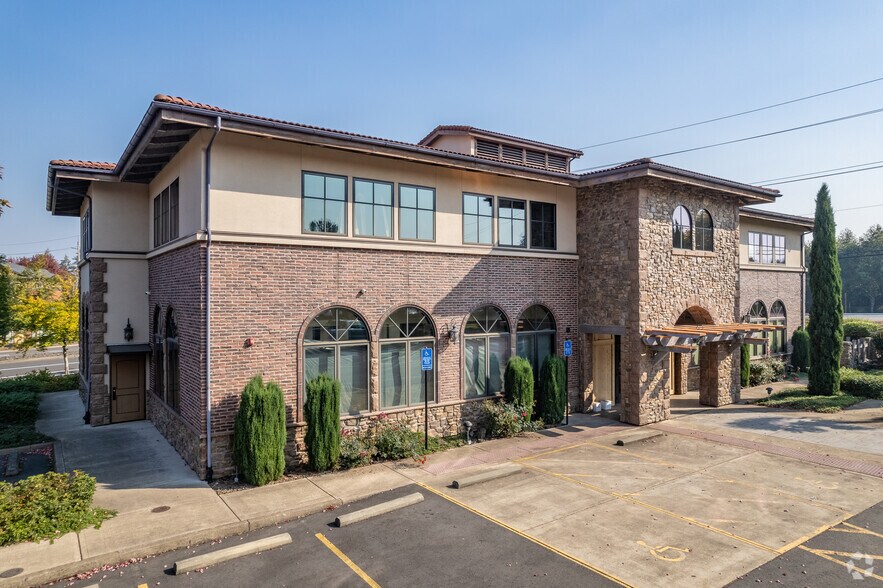 17565 SW Handley St, Sherwood, OR à louer - Photo du bâtiment - Image 2 de 4