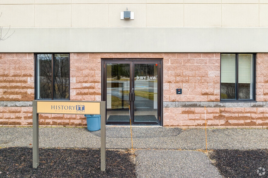 202 Gannett Dr, South Portland, ME for lease - Building Photo - Image 3 of 5