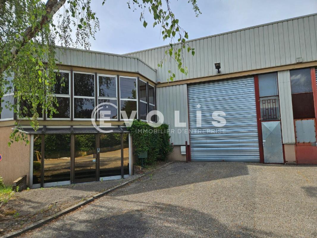 Flex in Palaiseau for lease Building Photo- Image 1 of 12