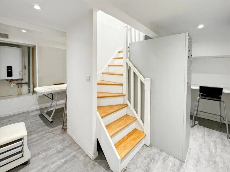 Commerce de détail dans Paris à louer - Photo du bâtiment - Image 3 de 6