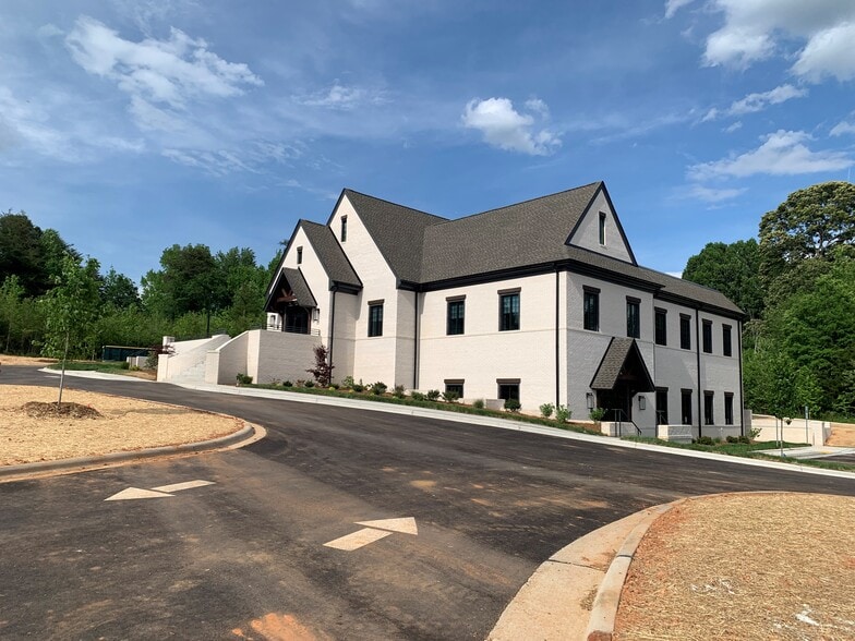 781 Valley Rd, Mocksville, NC for lease - Building Photo - Image 2 of 3