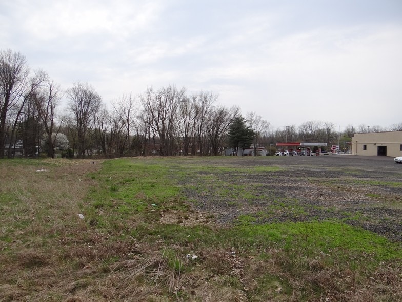 2235 York Rd, Jamison, PA à vendre - Photo du bâtiment - Image 2 de 8