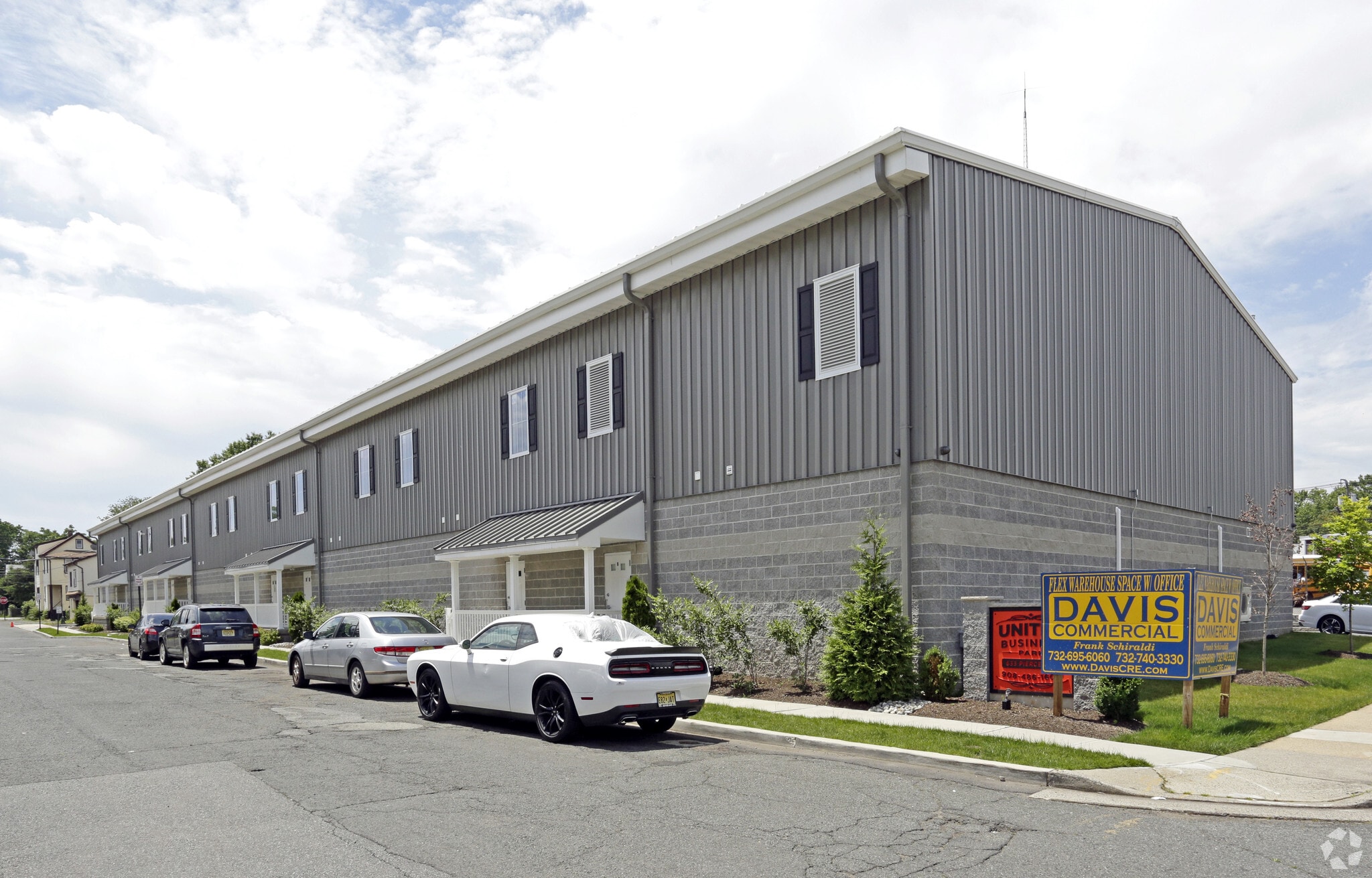 633 Pierce Ave, Linden, NJ for lease Primary Photo- Image 1 of 7