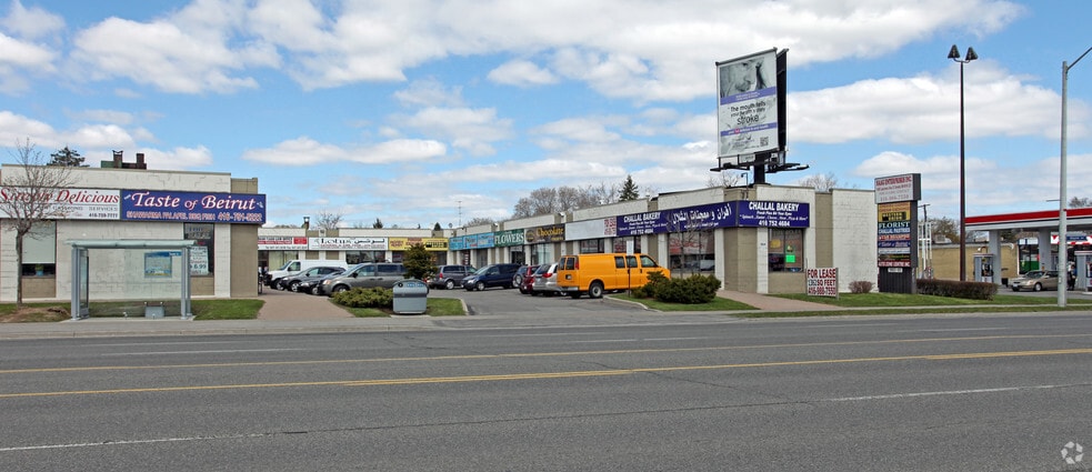 1960 Lawrence Ave E, Toronto, ON for lease - Building Photo - Image 3 of 11