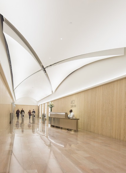 463 Seventh Ave, New York, NY for lease - Lobby - Image 2 of 6