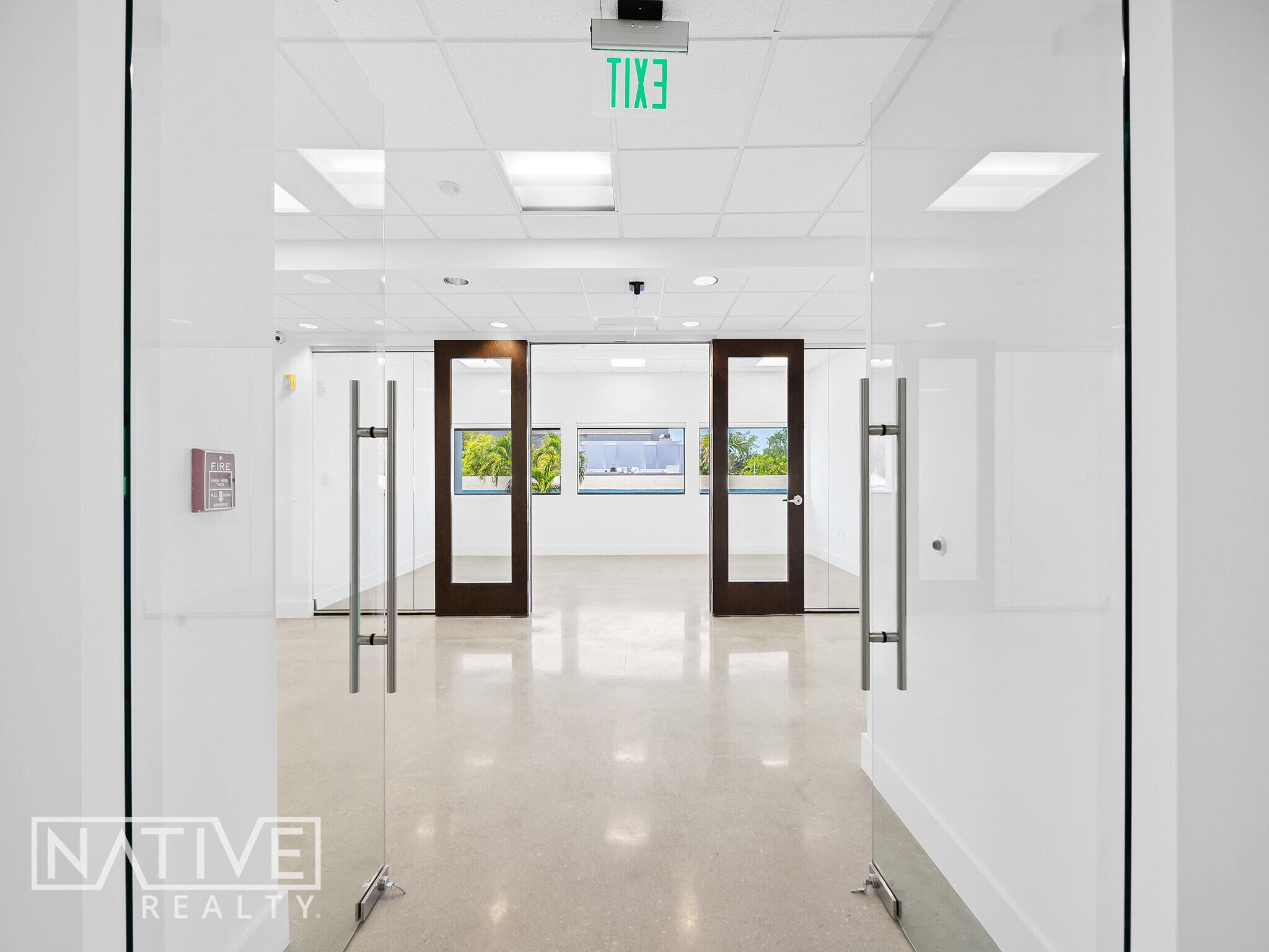 707 NE 3rd Ave, Fort Lauderdale, FL for lease Interior Photo- Image 1 of 58