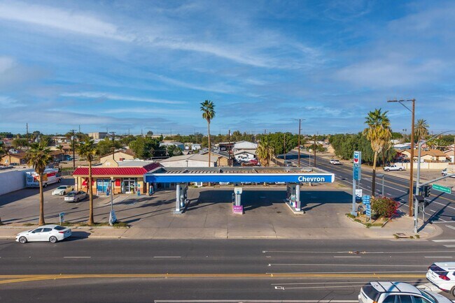 More details for 977 Main St, Brawley, CA - Retail for Sale