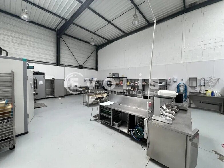 Bureau dans Mions à louer - Photo intérieure - Image 3 de 17