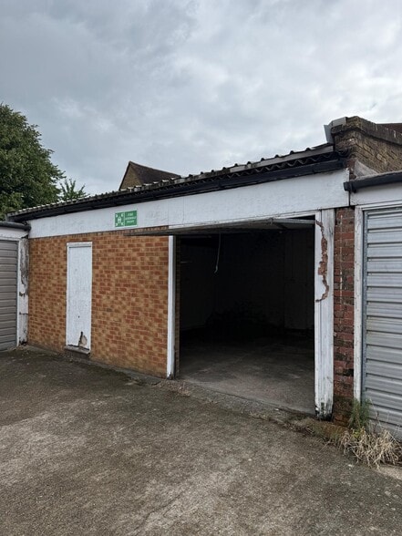 37 Park Rd, Bromley for lease - Building Photo - Image 2 of 2