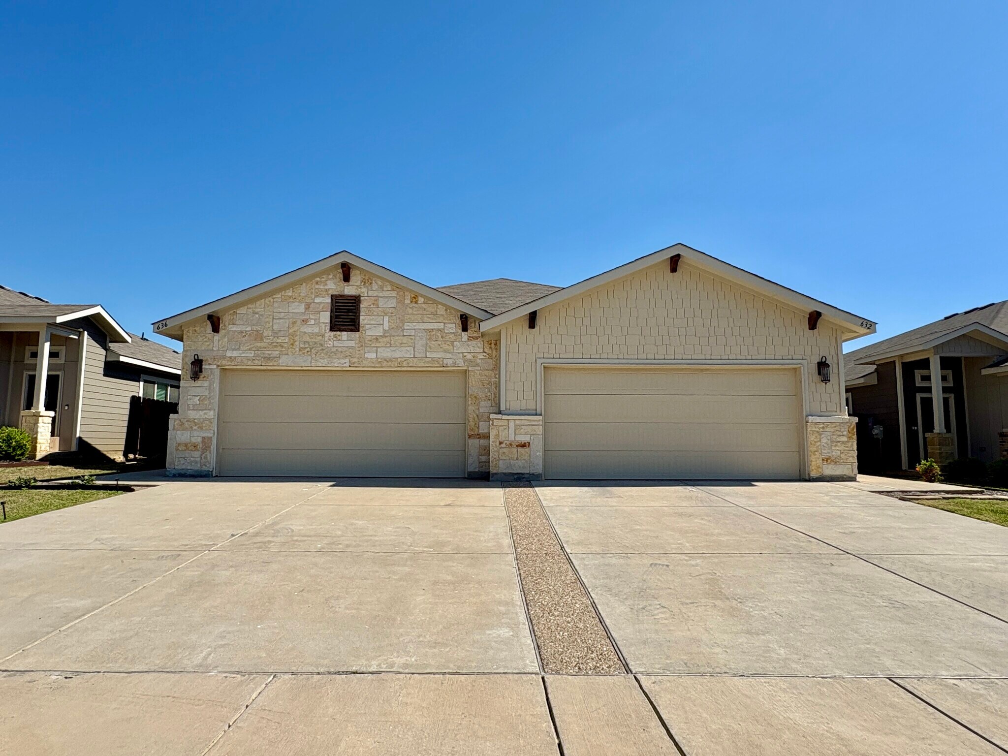 632 Harvest Moon Dr, Venus, TX à vendre Photo principale- Image 1 de 17