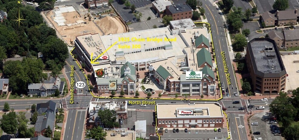 3925 Chain Bridge Rd, Fairfax, VA à louer - Photo du bâtiment - Image 3 de 14